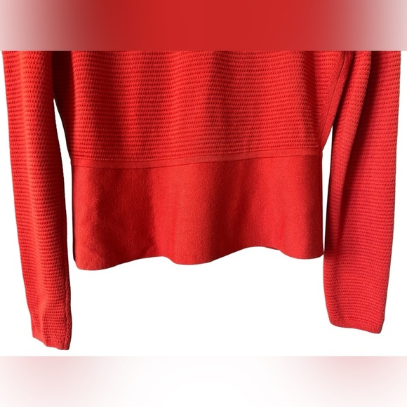 Hugo Boss Virgin Wool Red Orange Peplum Style Metal Clasp Cardigan Sweater M - Picture 5 of 12